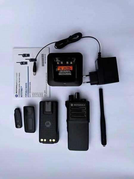 Рація Motorola DP4400e VHF + складана антена на 108 см