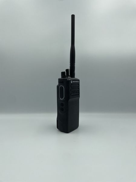Рація Motorola DP4400e VHF + складана антена на 108 см