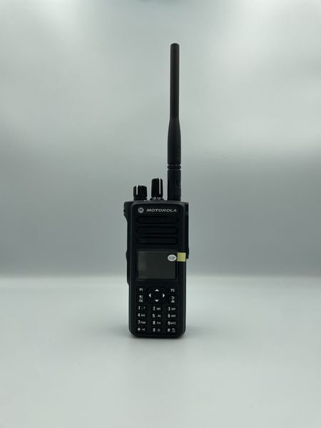 Рація Motorola DP4800e VHF у максимальній комплектації AES-256