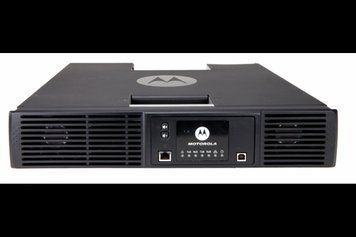 Ретранслятор Motorola SLR8000 VHF 100 Вт, цифровий/аналоговий ретранслятор